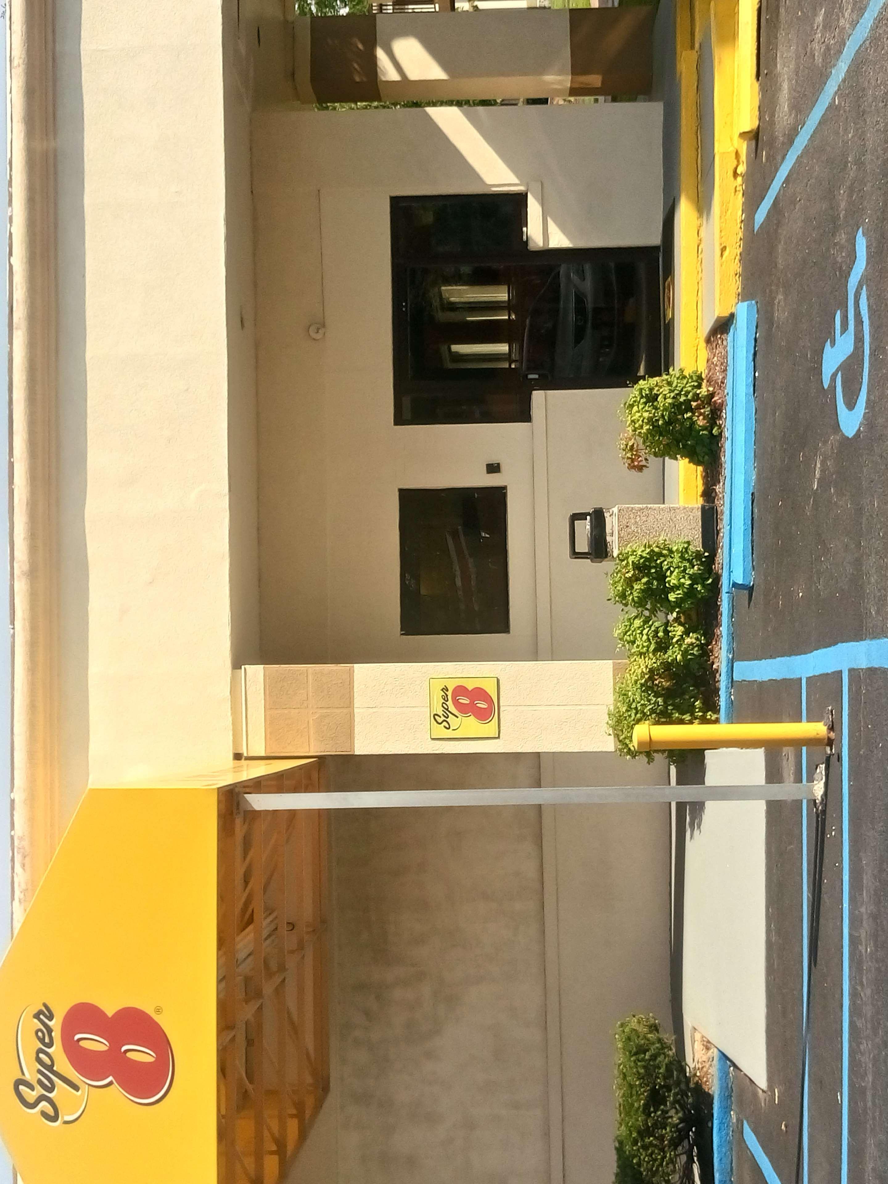 Super 8 By Wyndham Dover Luaran gambar